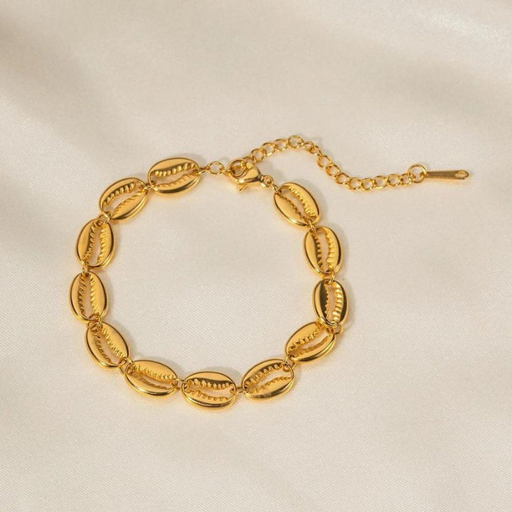Trinity Shell Bracelet