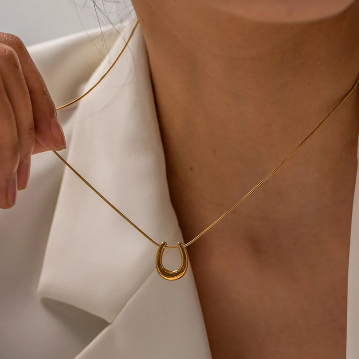 Luna Link Necklace