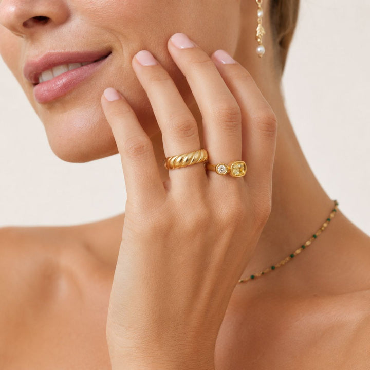 THE TWIST RING