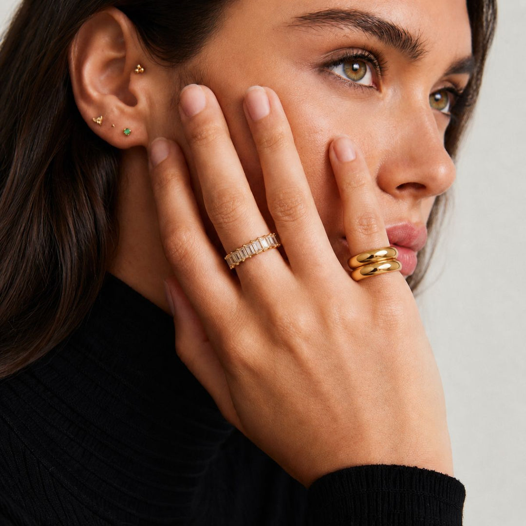 Serene Circle Ring