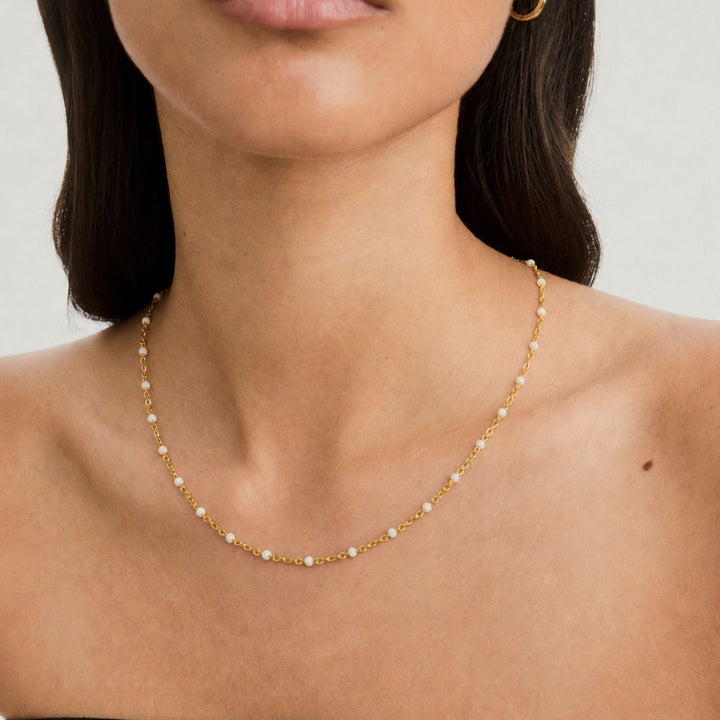 THE BEADED NECKLACE
