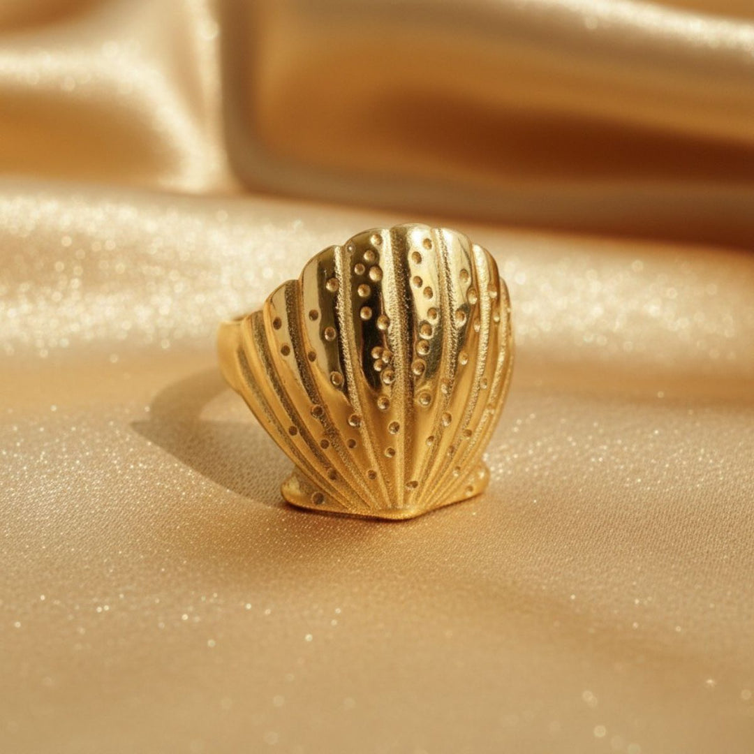 Shell Gold Ring