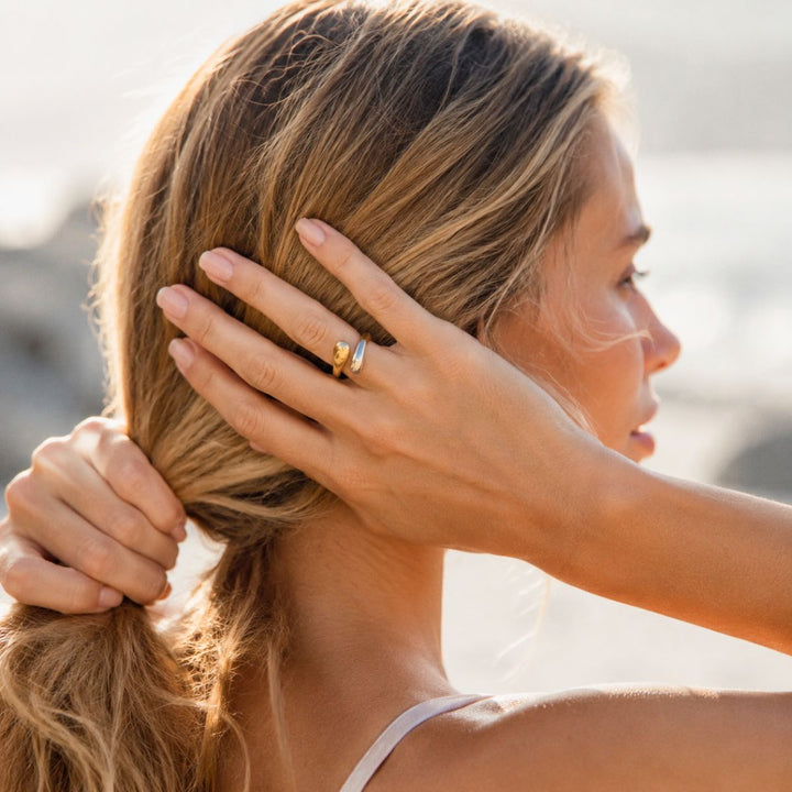Twilight Twist Ring