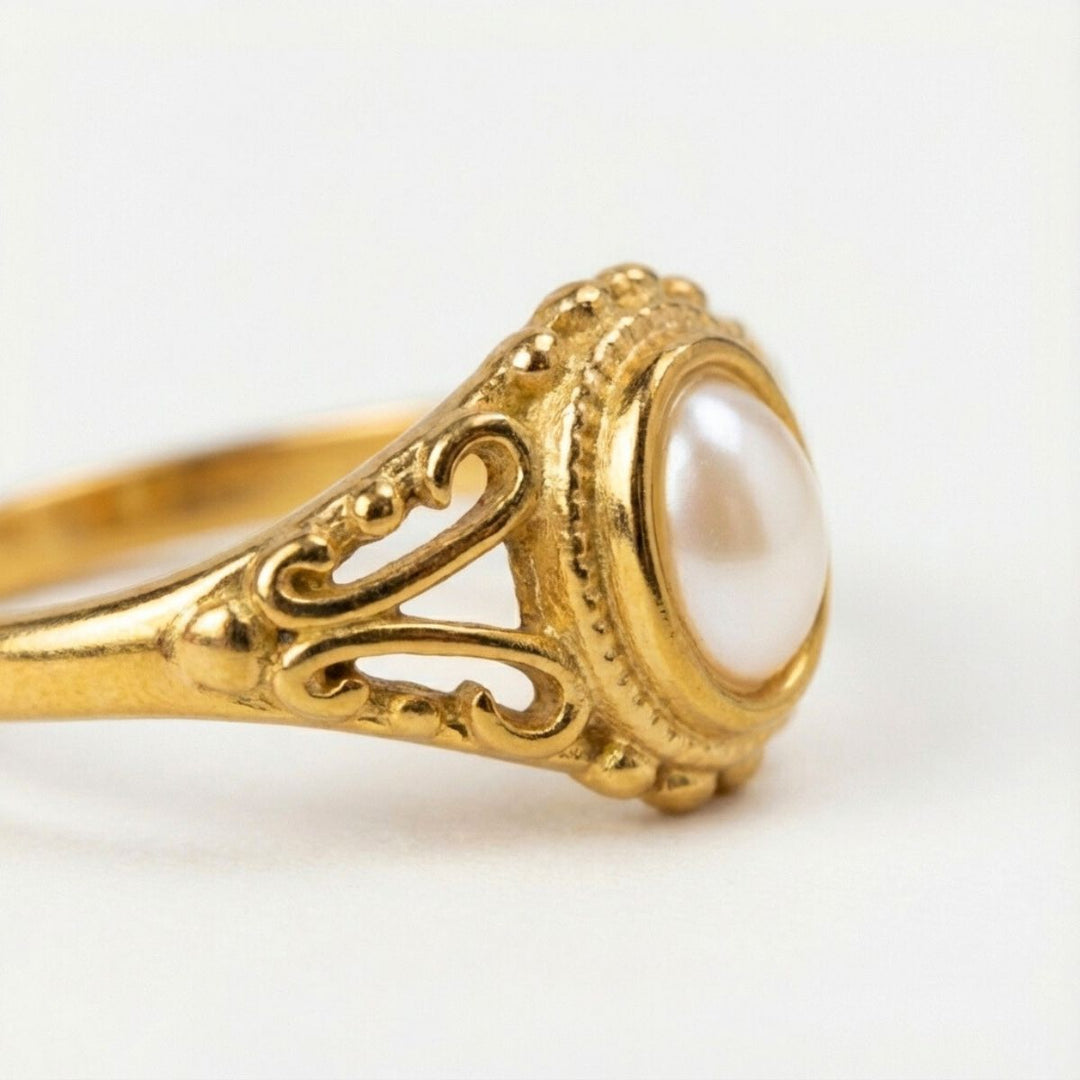 Vintage Royal Ring
