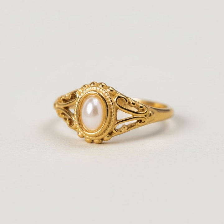 Vintage Royal Ring