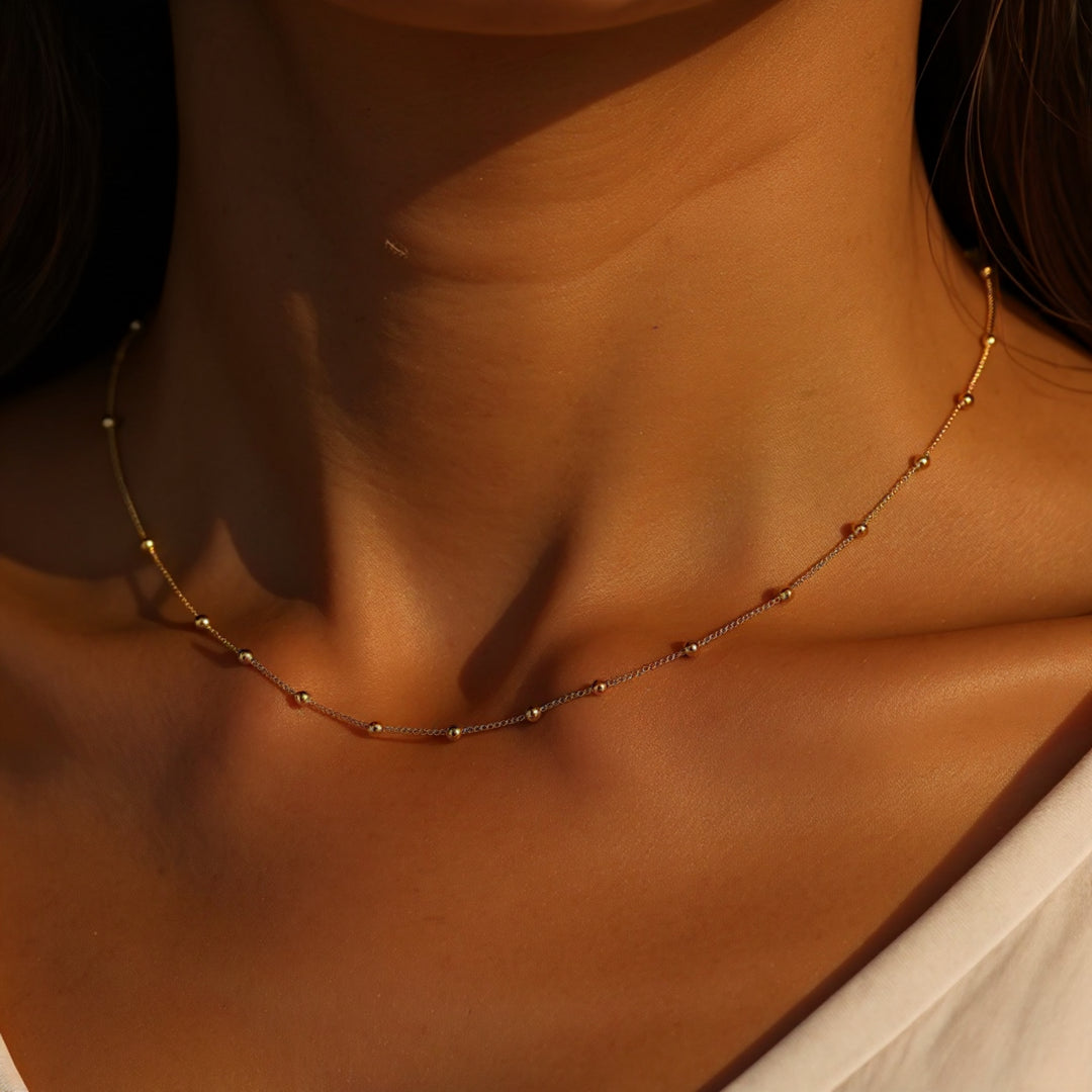 THE PEARLA CURVE NECKLACE