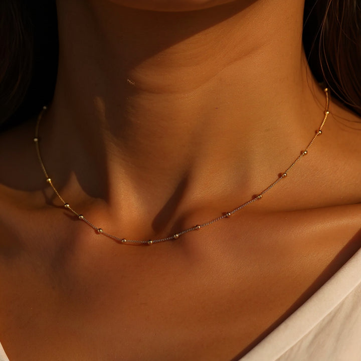 THE PEARLA CURVE NECKLACE